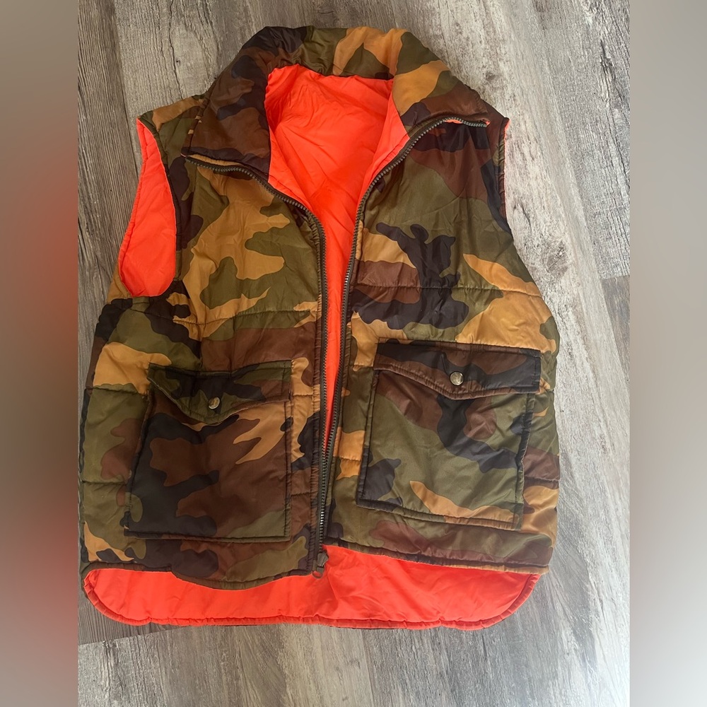 Vintage Camo reversible zip up hunting vest